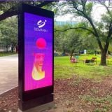 Mupi LED P2.7 Exterior de Color Especial 1000*2000 mm – Convencional – 5000 Nits (Brillo) – Clase B