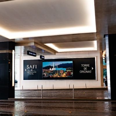 Pantalla 4x2 Hotel Safi P3.91 3