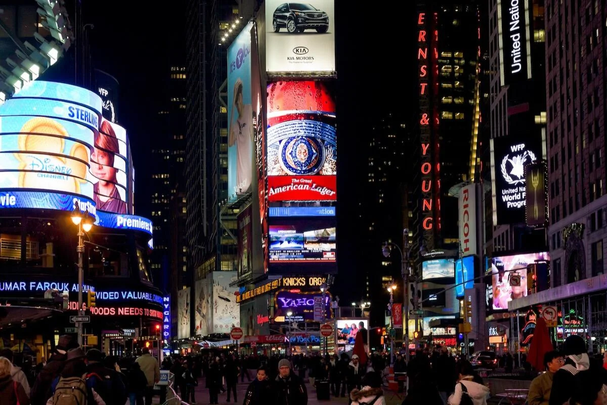 Las razones del crecimiento exponencial de las pantallas publicitarias LED en Latinoamérica